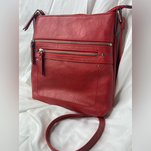 Perfect Size & Shape Crossbody Dark Cherry in Very Good Condition! - Picture 6 of 13